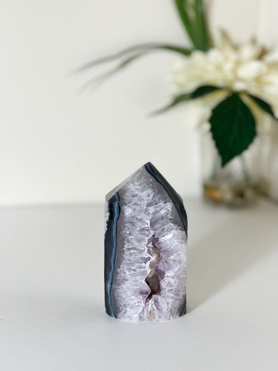 Amethyst And Agate Point