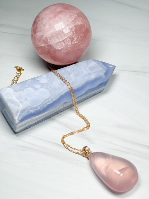 Lovely : 14K GF Rose Quartz Necklace